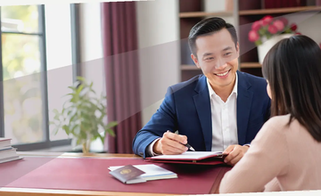 Dịch thuật công chứng tại Hà Nội: hồ sơ, quy trình và chi phí cần xác nhận