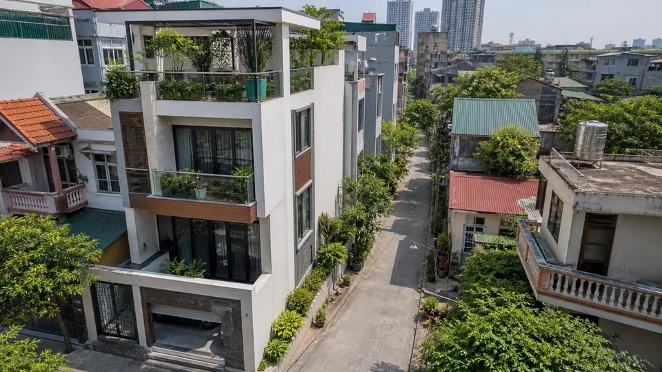 Giá Nhà Đất Và Căn Hộ Quận Nam Từ Liêm: Mặt Tiền/Phố, Ngõ Hẻm — hình minh họa công chứng